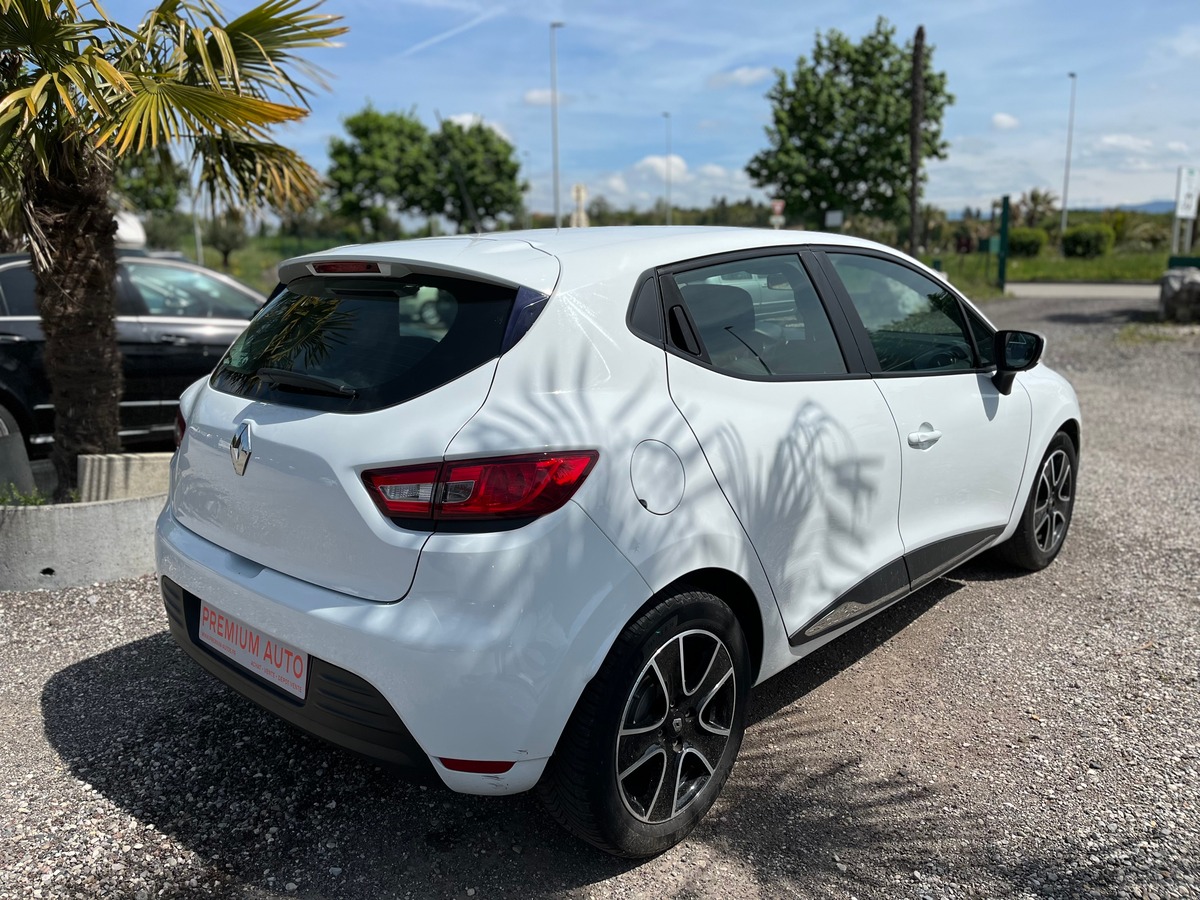 RENAULT Clio IV 1.5 DCI 75 CH