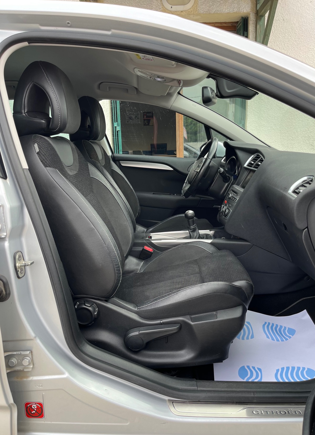 Citroën C4 II SHINE  1.6 HDI 100 CV