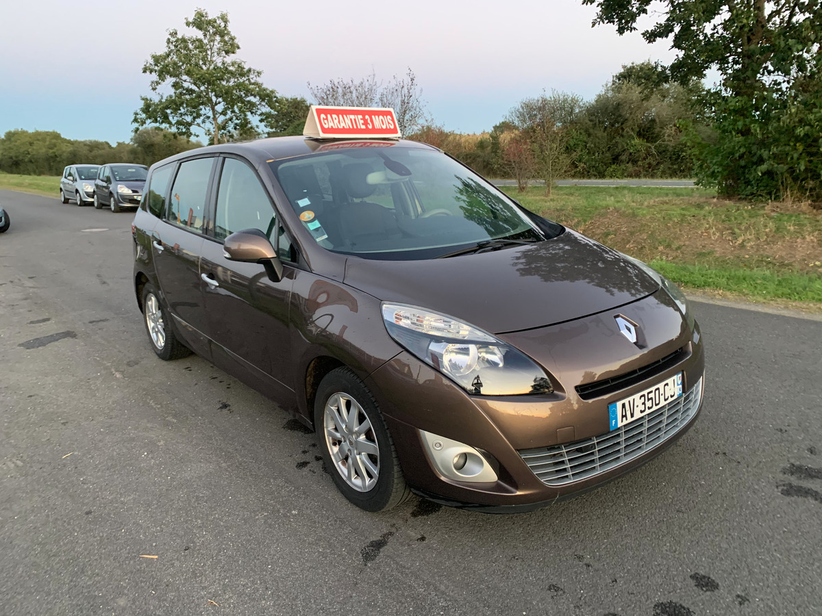 RENAULT Megane Gd scenic 1.9dci  130- 7pl 211647KM