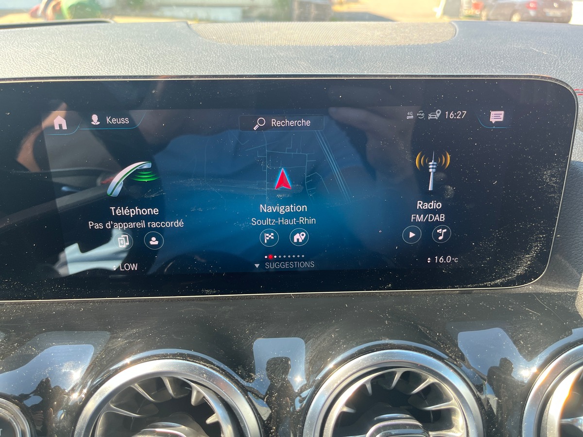 Mercedes-Benz EQA 250 AMG 190ch, SUIVI MERCEDES,SIEGES CHAUFFANT, TOIT OUVRANT, CHARGEUR A INDUCTION