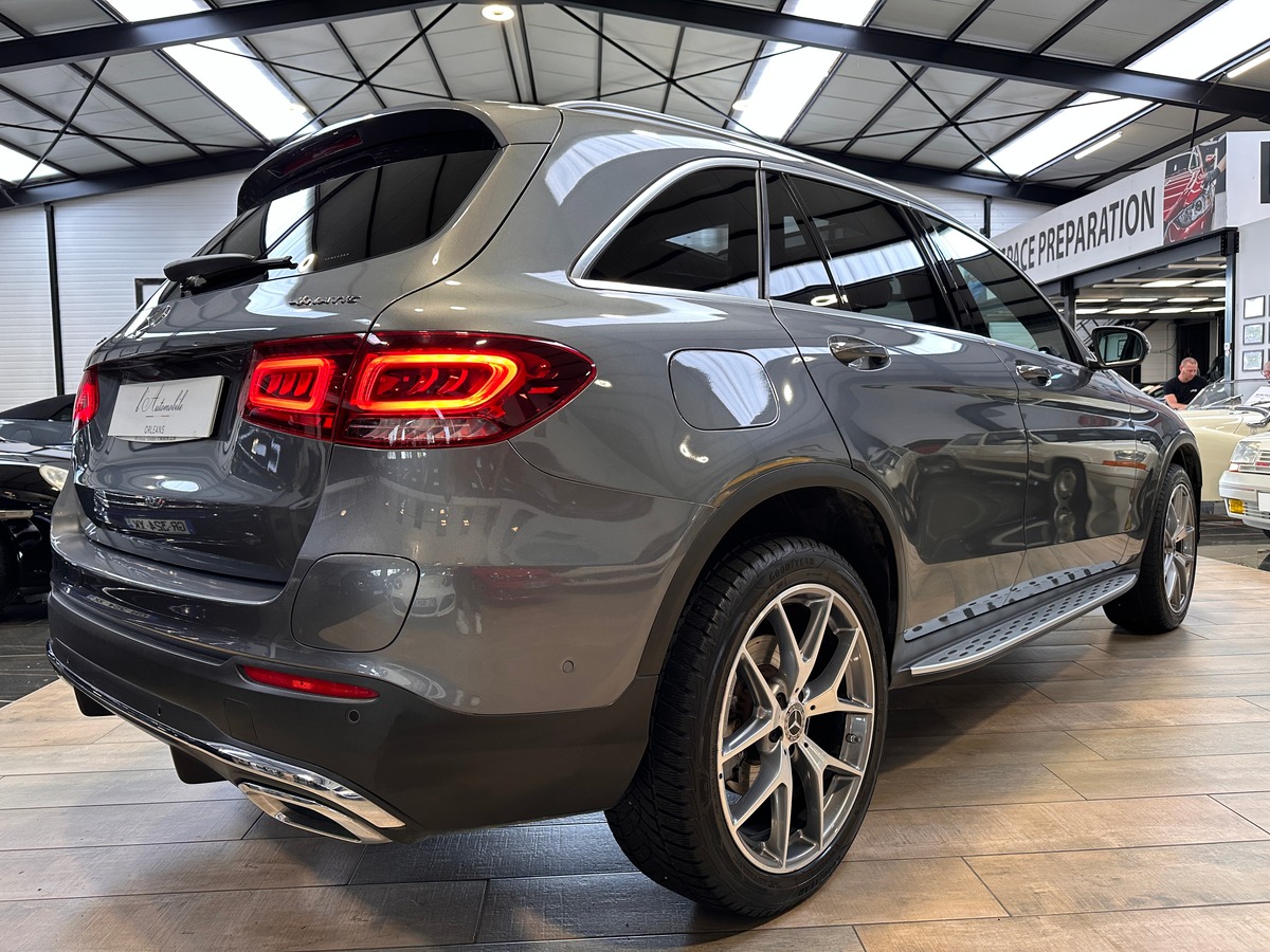 Mercedes-Benz GLC 300 DE 194 + 122 cv AMG LINE 4MATIC / BURMESTER / ATTELAGE / TOIT PANO / 1ERE MAIN