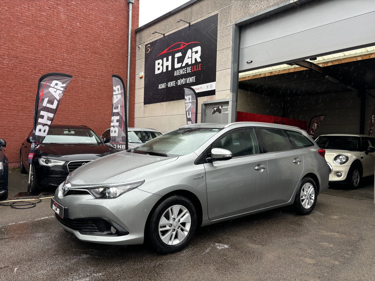 Image: Toyota Auris Touring Sports 1.8 HSD 136h Business Plus