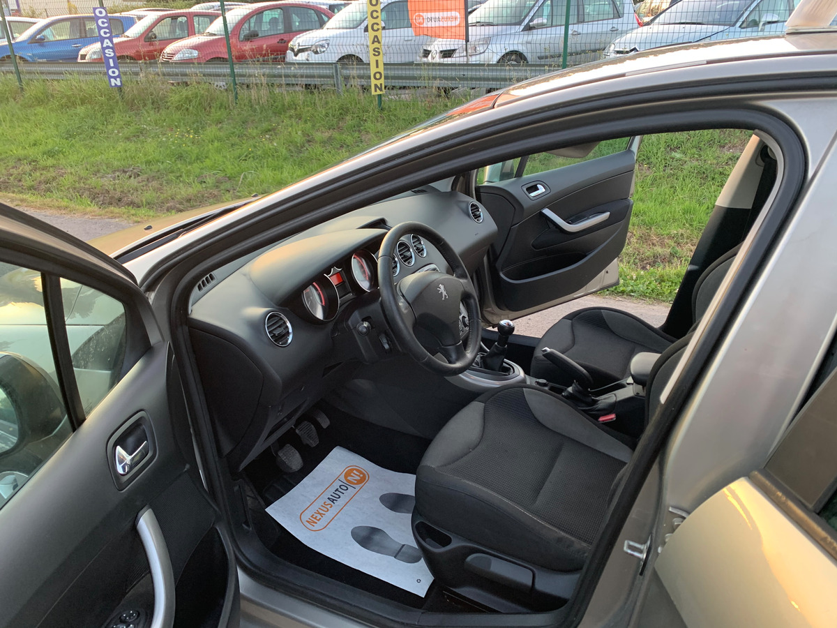 Peugeot 308 1.6 hdi 110CV 129574KM