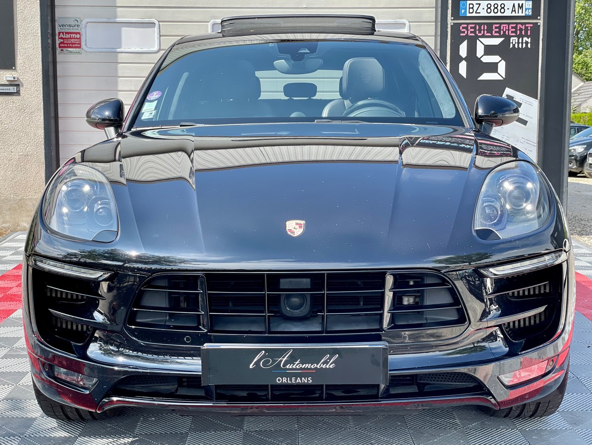 Porsche Macan 3.6 V6 TURBO 400 Full Options a