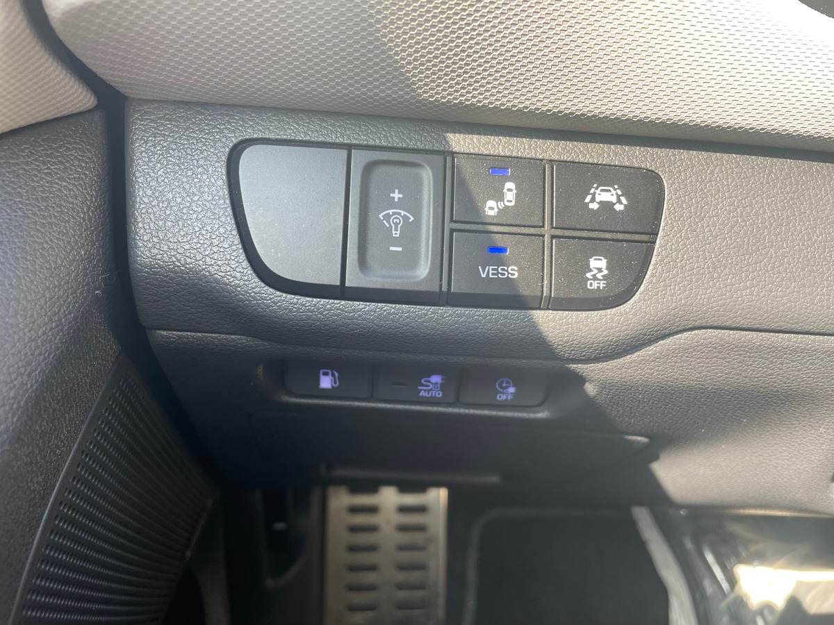 Hyundai Ioniq hyb 141cv CARPLAY - SIEGE CHAUFFANT/REFROIDISANT - CLIMATISATION AUTO -CAMERA DE RECUL