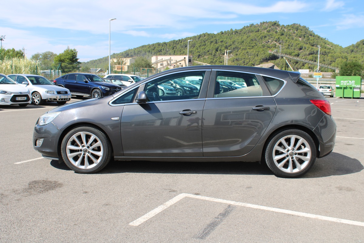 Opel Astra 1.7 CDTI125 FAP Cosmo