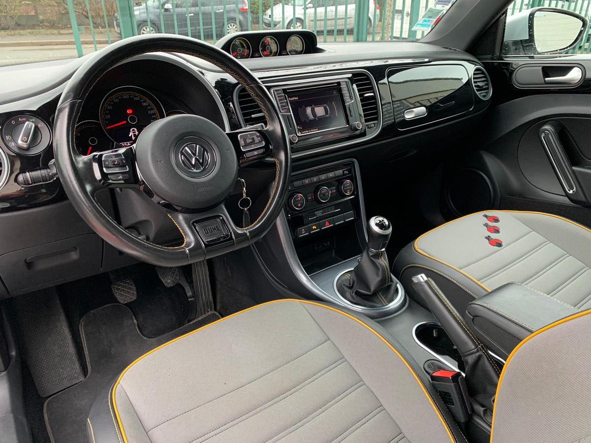 Volkswagen Coccinelle (2) 2.0 TDI 110 DUNE J