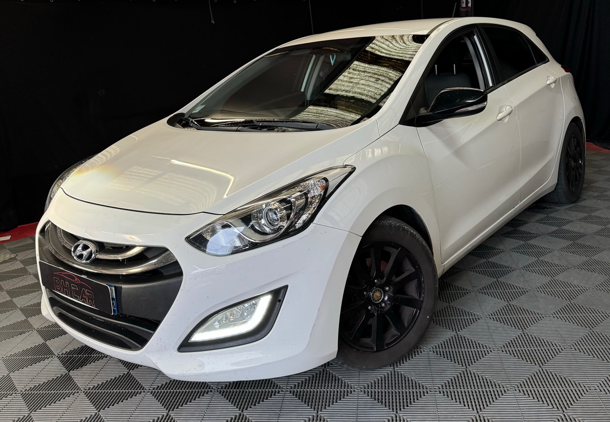 Image: Hyundai i30 1.6 CRDI 110 GPS 1MAIN