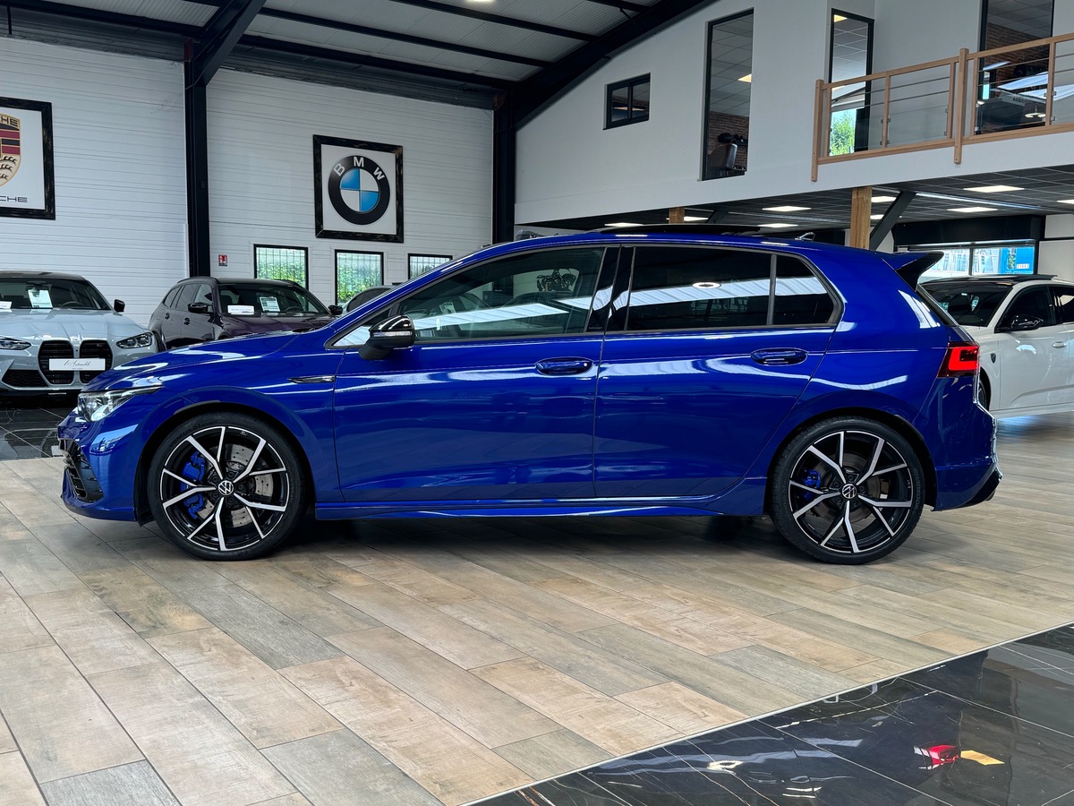 Volkswagen Golf 8 R 4 MOTION 2.0 TSI 320CV FULL AKROPOVIC/TO/HARMAN/HUD