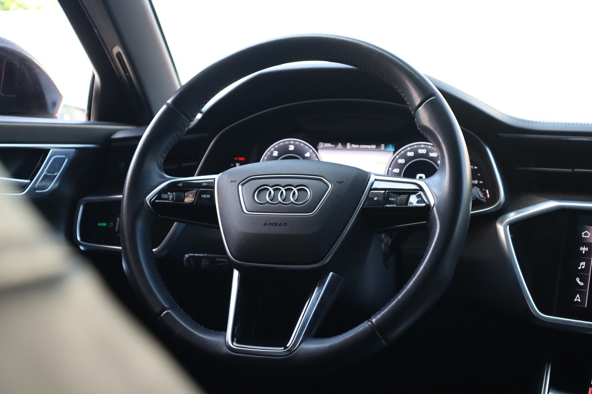 Audi A6 Avant 40 TDI S-Line 204 CV 