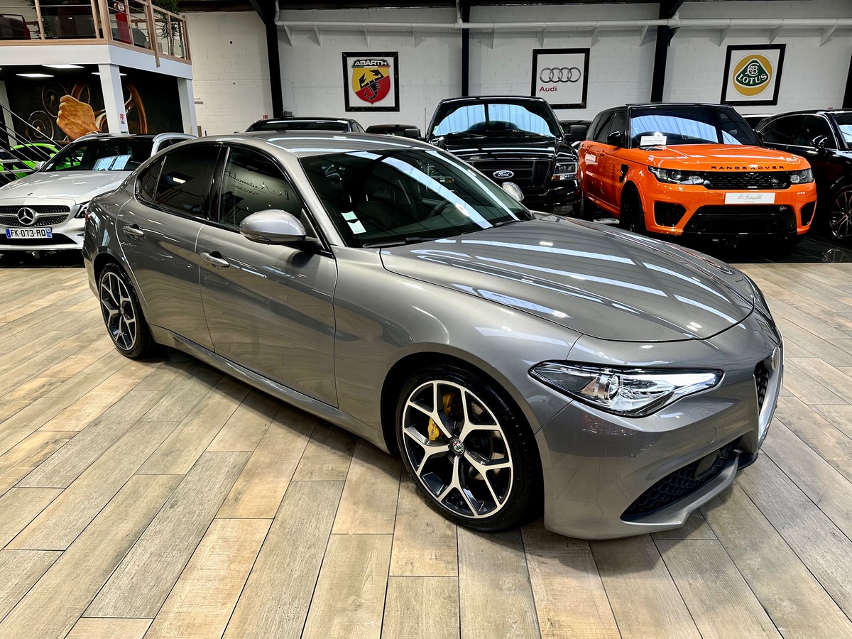 Alfa Romeo Giulia 2.2 JTD 180 AT8 Sport Options+++ a