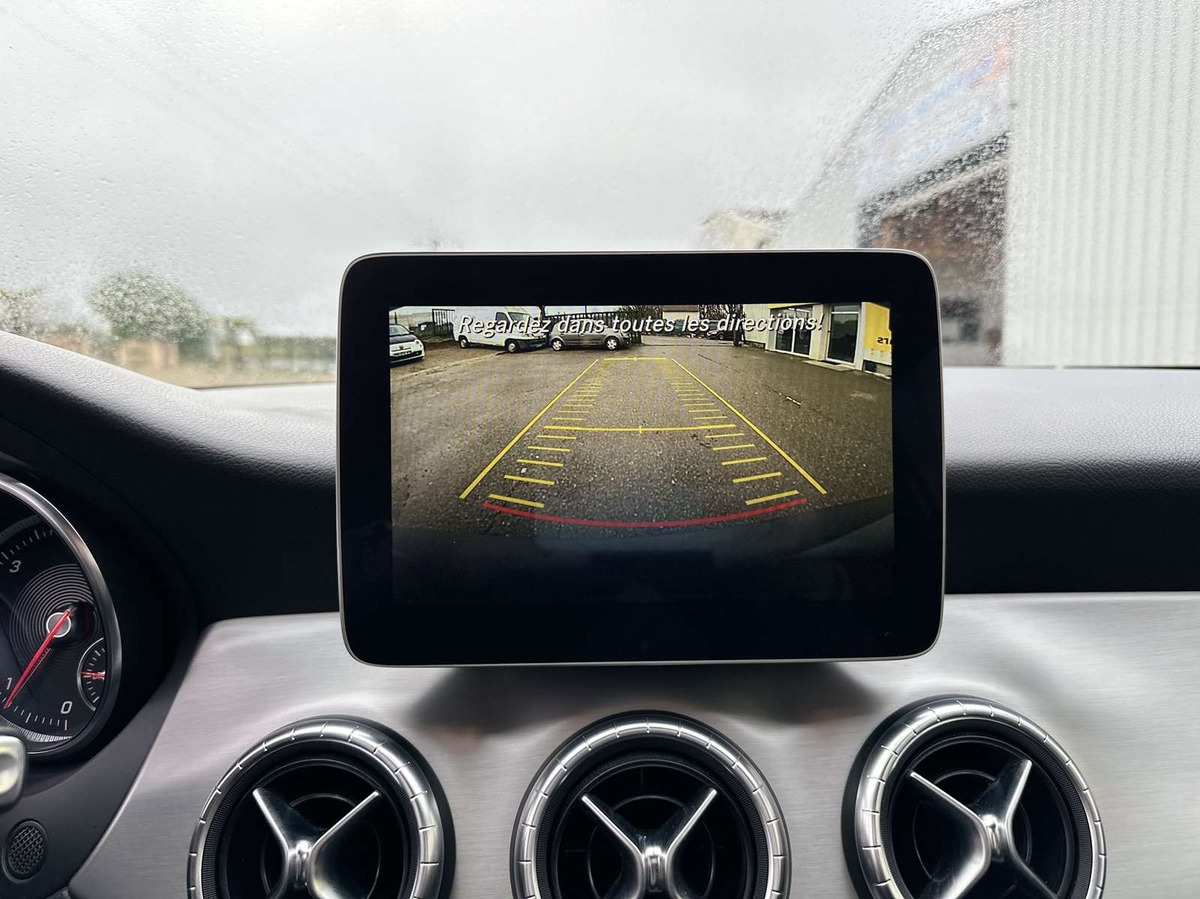 Mercedes-Benz CLA Shooting Brake 200 PHASE 2 -136 cv - FASCINATION AMG - CAMERA DE RECUL - ALCANTARA