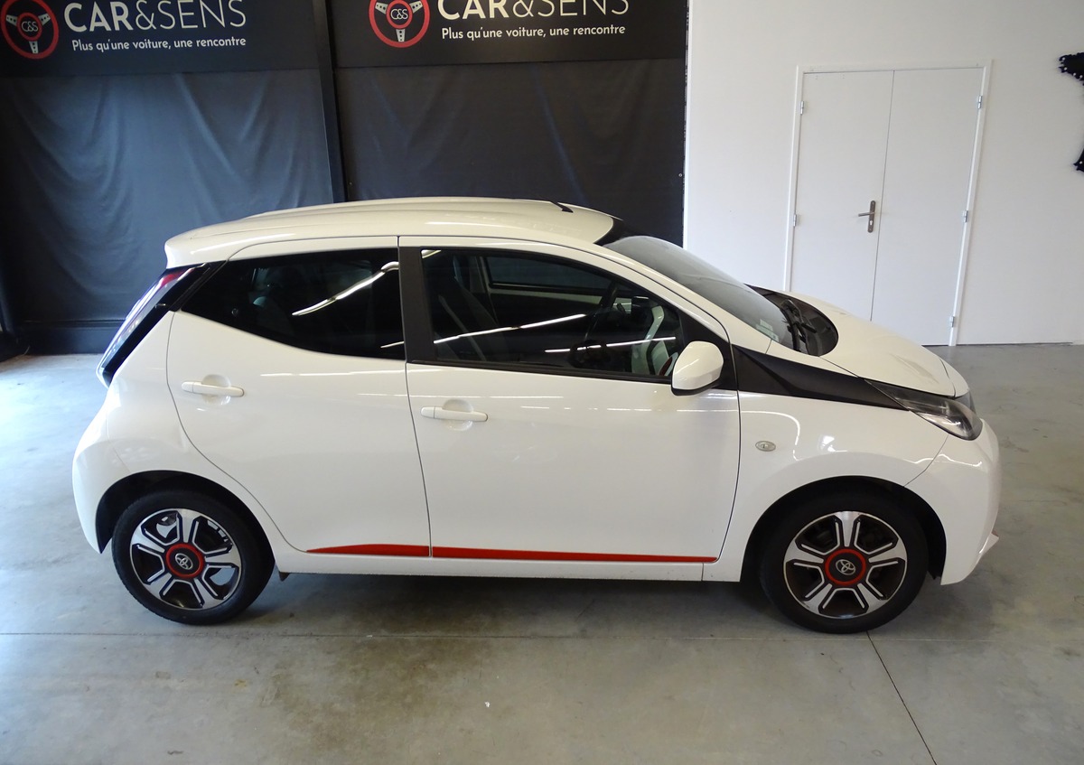Toyota Aygo II 1.0 VVT-I 69 Ch X-PLAY 5P ( Caméra de recul / Régulateur / Clim )