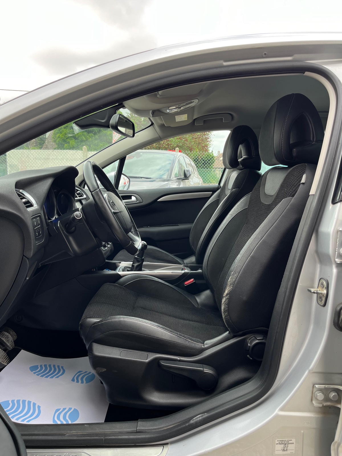 Citroën C4 II SHINE  1.6 HDI 100 CV