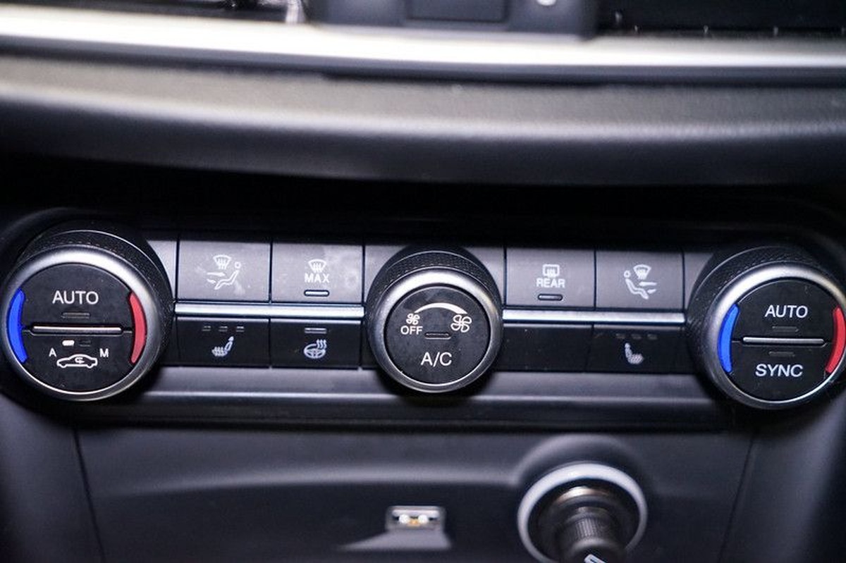 Alfa Romeo Stelvio 2.9 V6 510ch Quadrifoglio Q4 AT8 Harman-Kardon Toit ouvrant