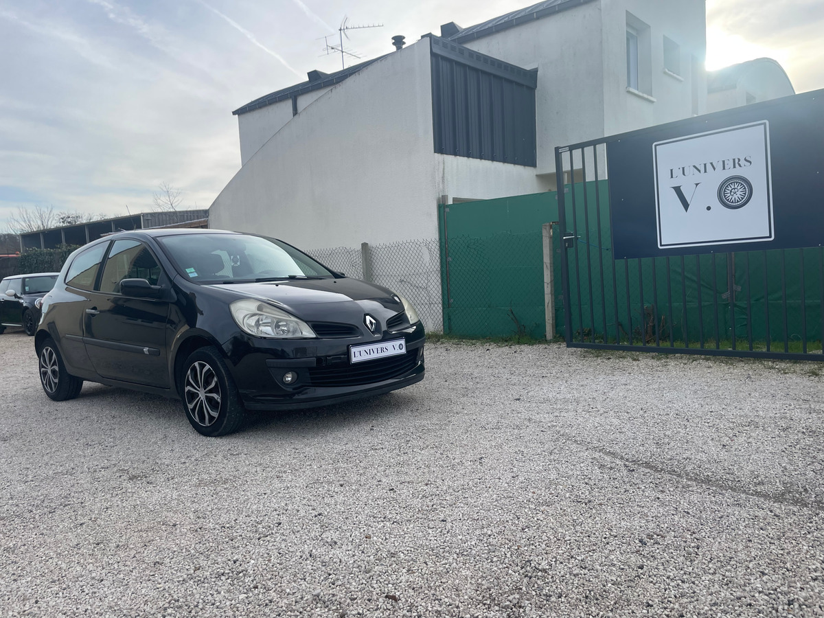 RENAULT Clio 1.5 dci