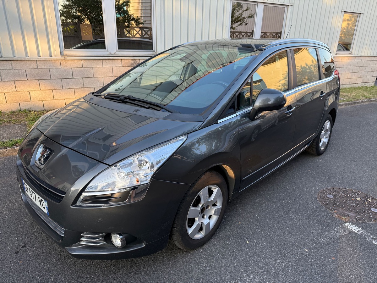 Peugeot 5008 1.6 HDI 112 CV style 1er main 7 place 4XCB