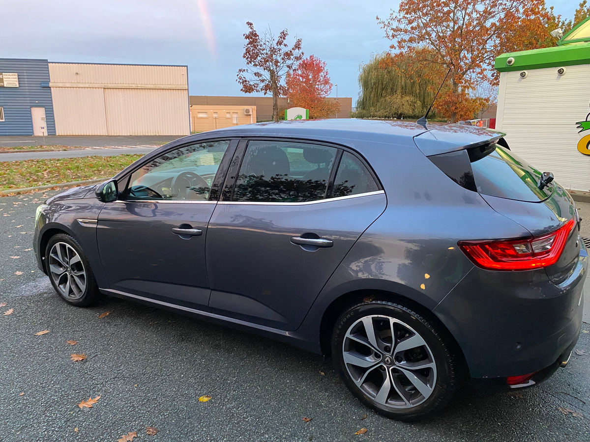 RENAULT Megane IV INTENS