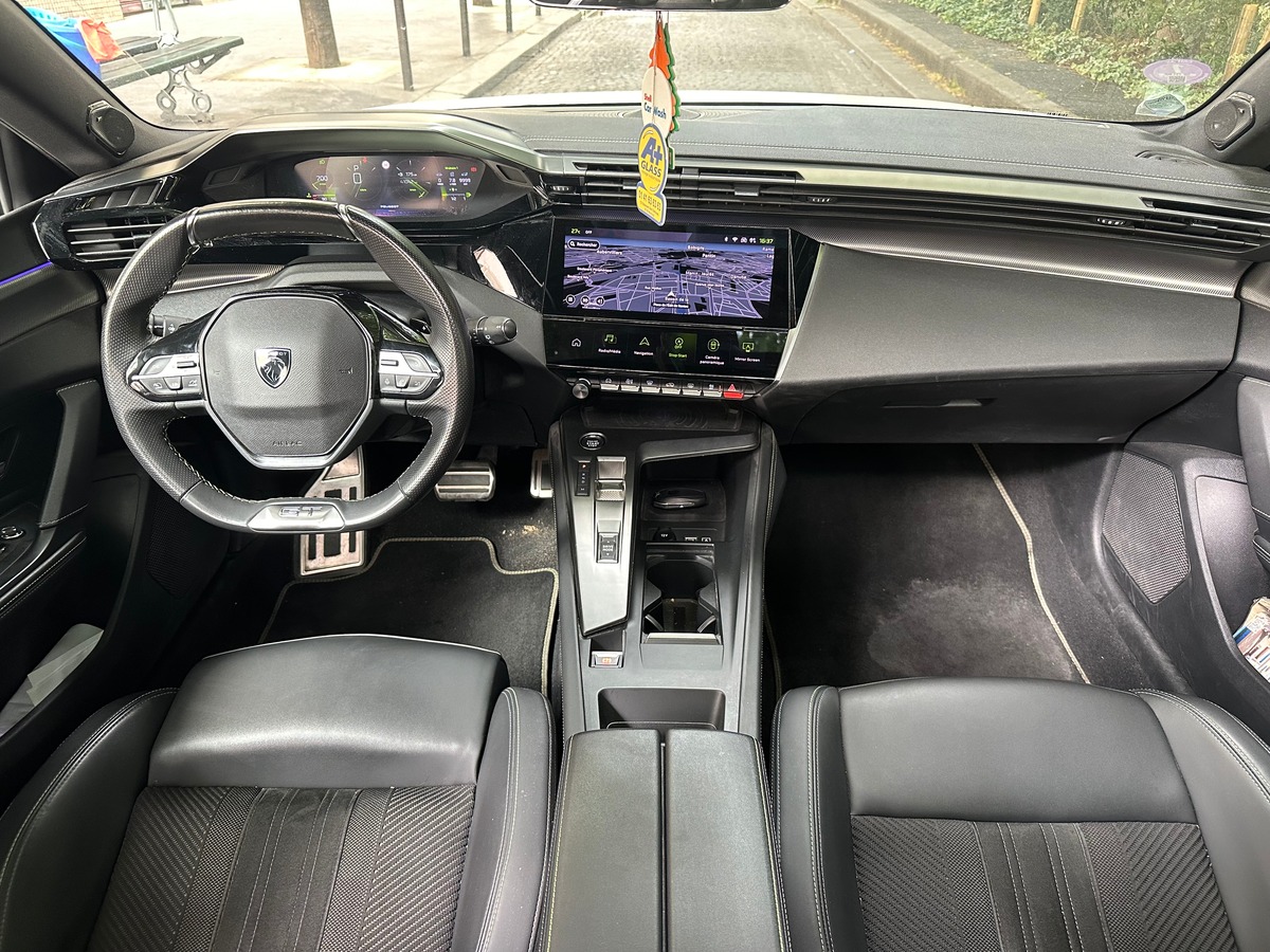 Peugeot 308 GT Pack EAT8 130ch Toit Ouvrrant