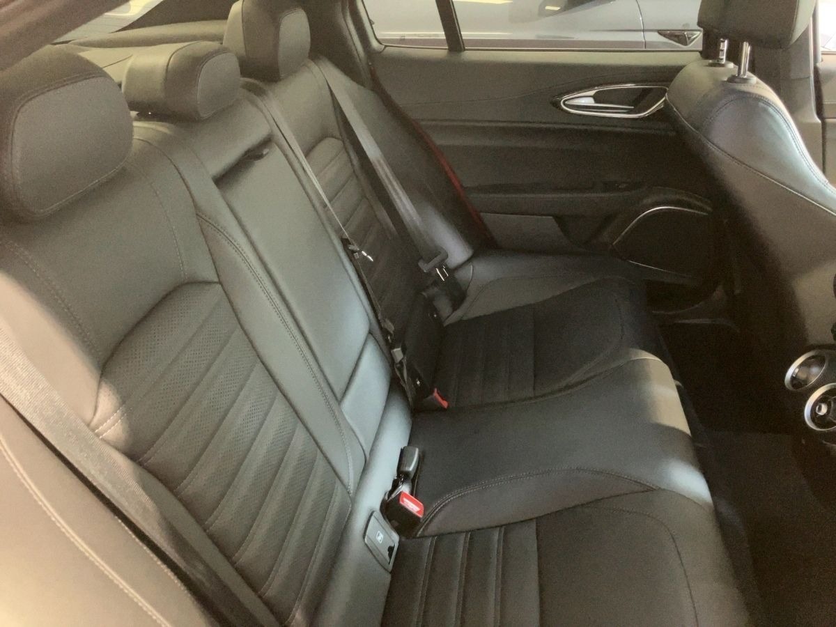 Alfa Romeo Giulia 2.9 V6 510ch Quadrifoglio AT8