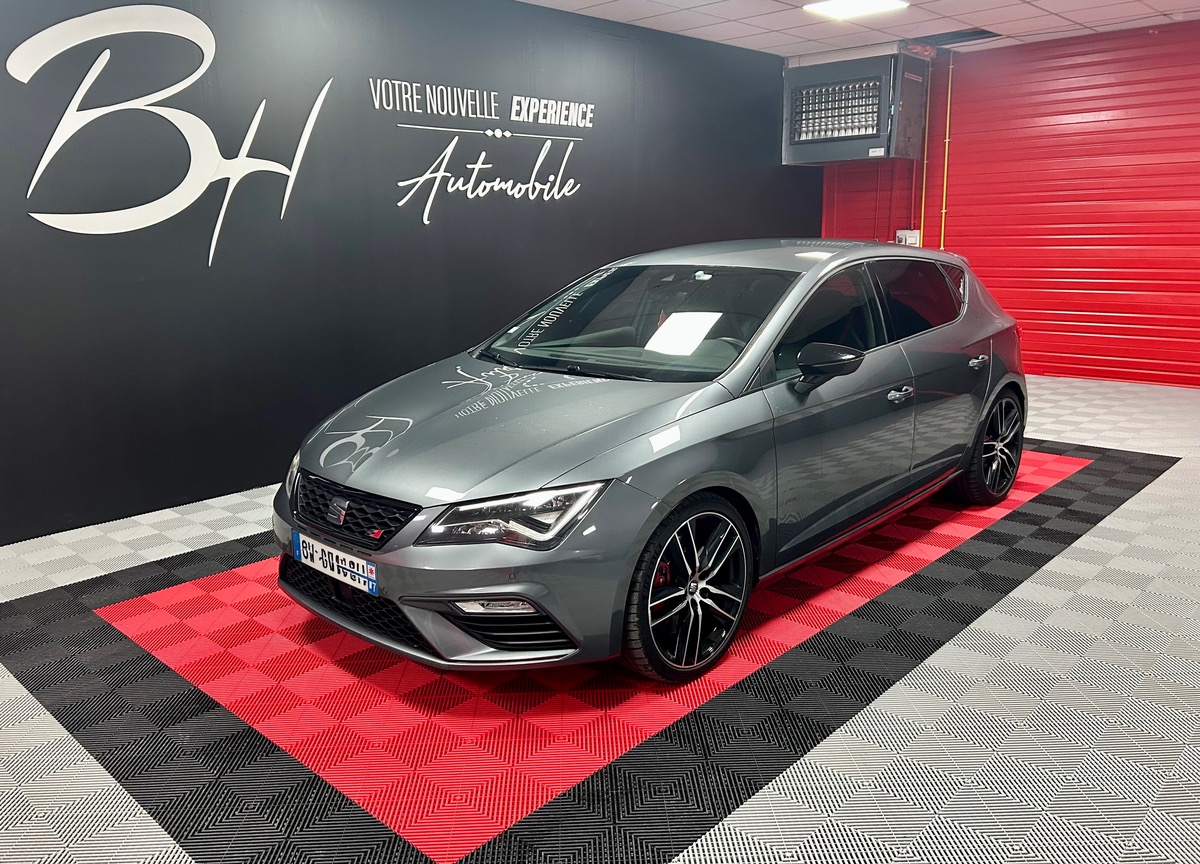 Image: Seat Leon III Phase 2 Cupra 2.0 TSI 16V DSG6 300 cv