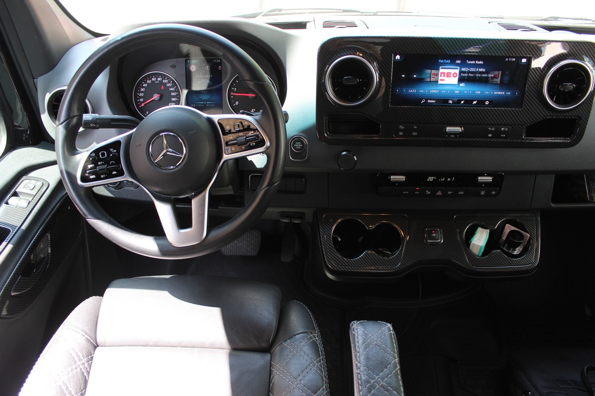 Mercedes-Benz Sprinter VIP 319 CDI V6 3.0 TURBODIESEL