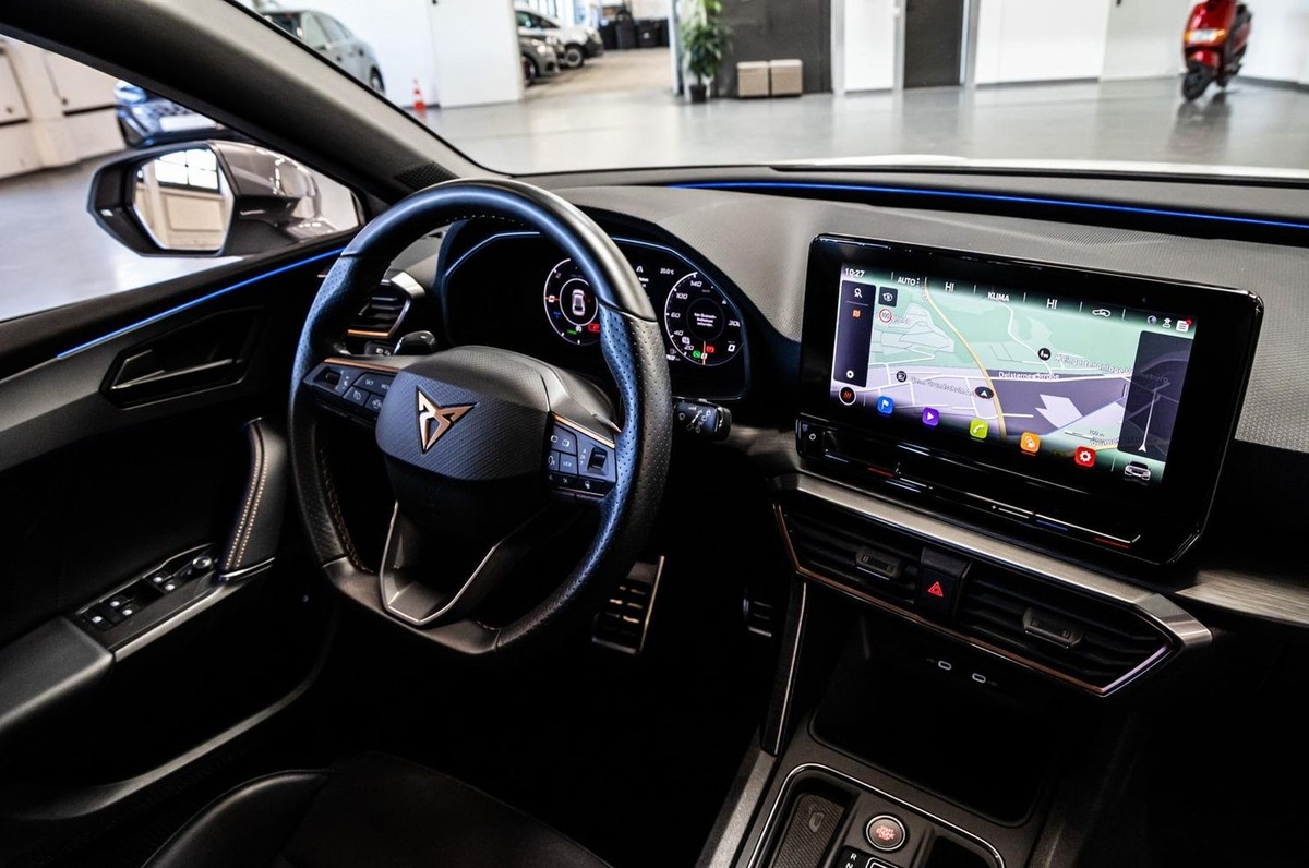 Cupra Leon 1.4 e-Hybrid 245ch Vz
