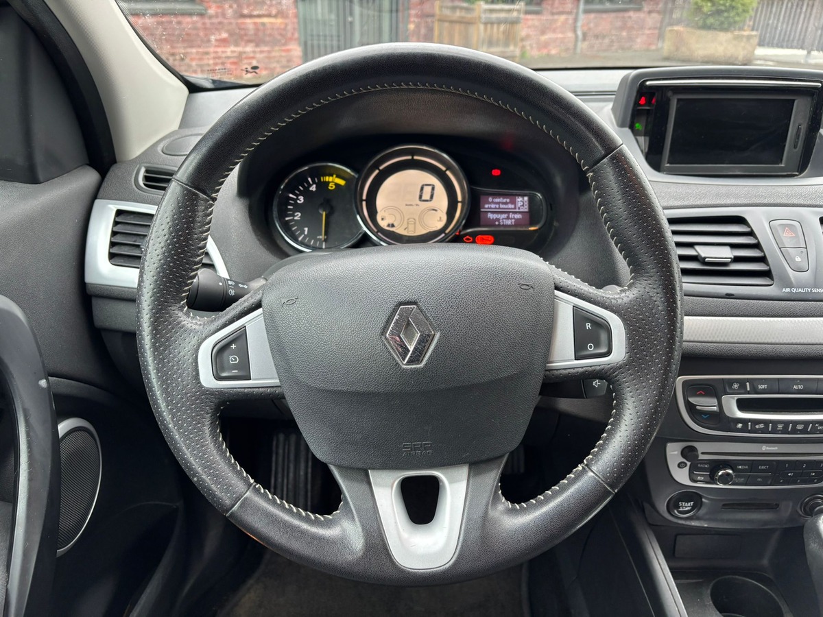 RENAULT Megane 3 1.5 DCI 110 BVA DYNAMIQUE - Révisée - Garantie
