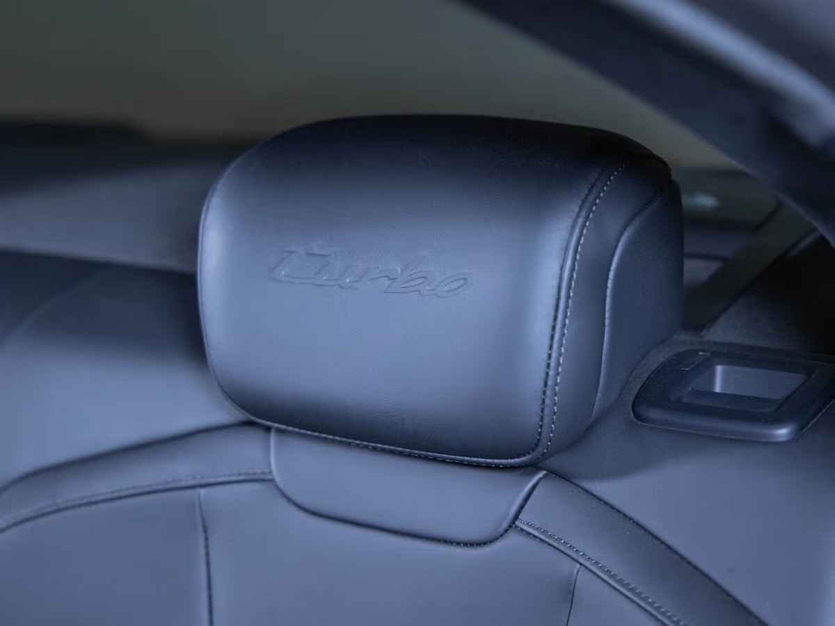Porsche Taycan Turbo 680ch Performance Battery+ Ecran Passager/360/Bose/Inno/Keyless/Roues AR direc.