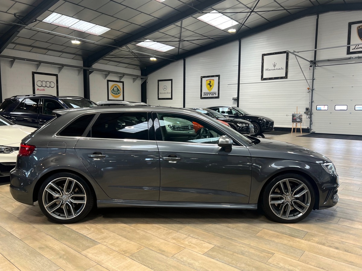 Audi S3 SPORTBACK QUATTRO TFSI 300 STRONIC 6