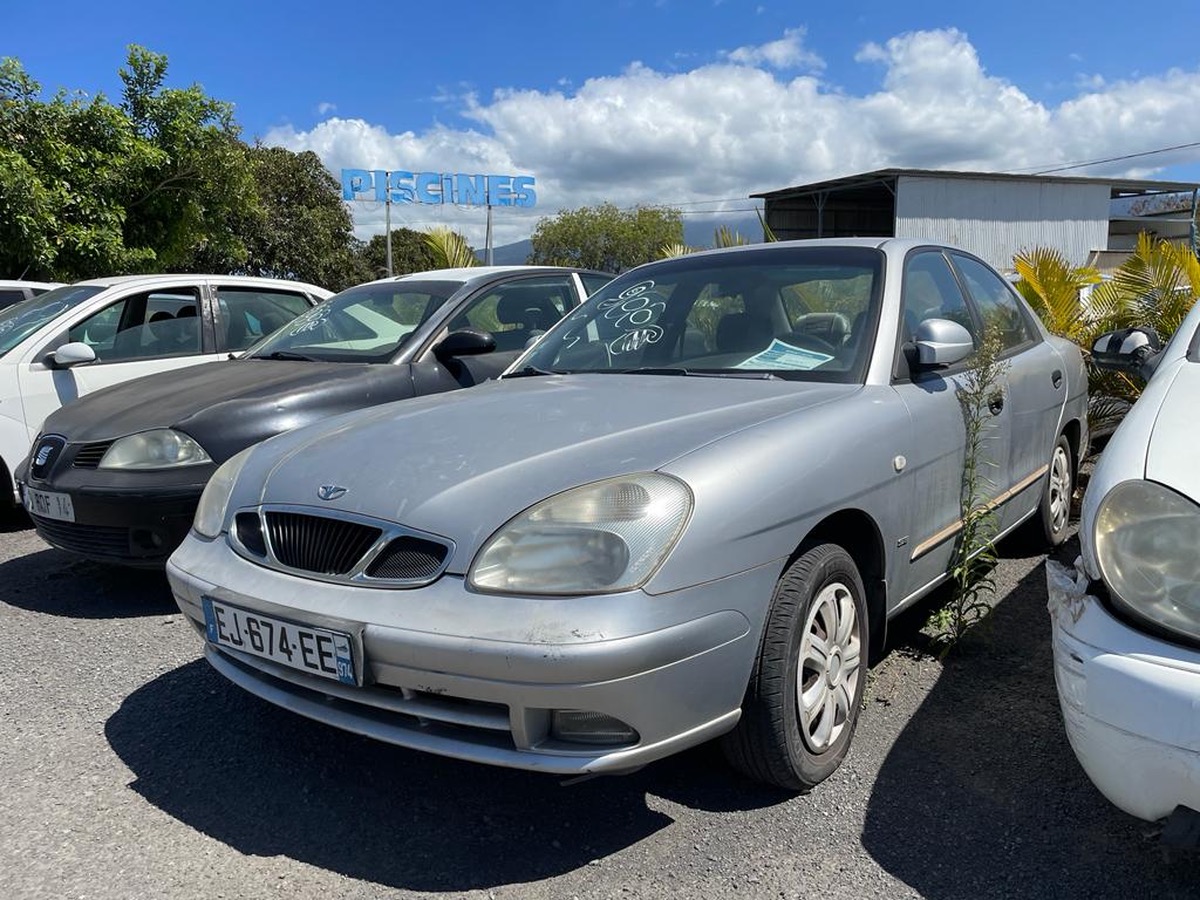 Daewoo Nubira EN ETAT 1.6 ESSENCE X SPORT AUTO