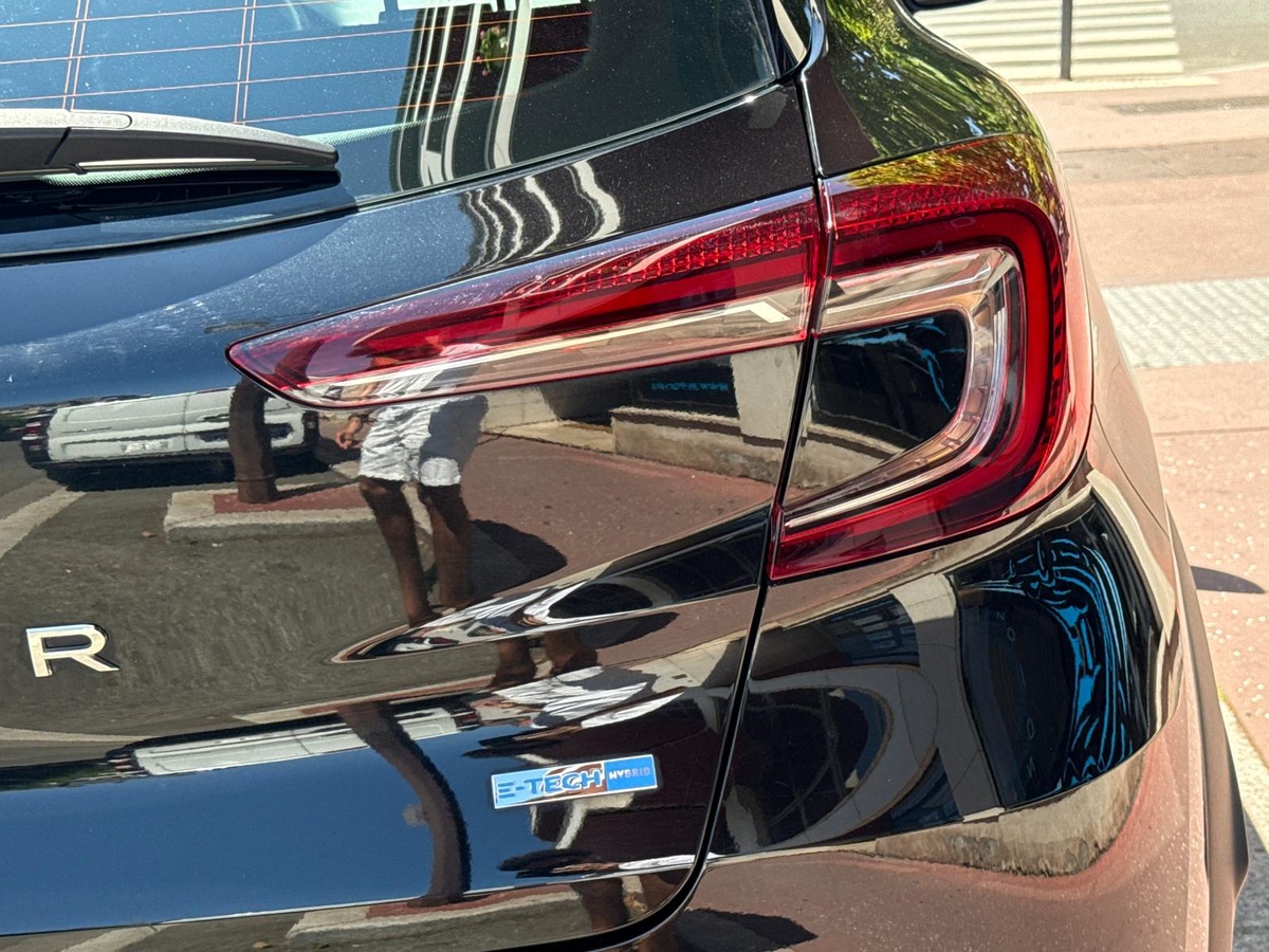 RENAULT Captur II 1.6 E-TECH HYBRIDE 145 BUSINESS 21