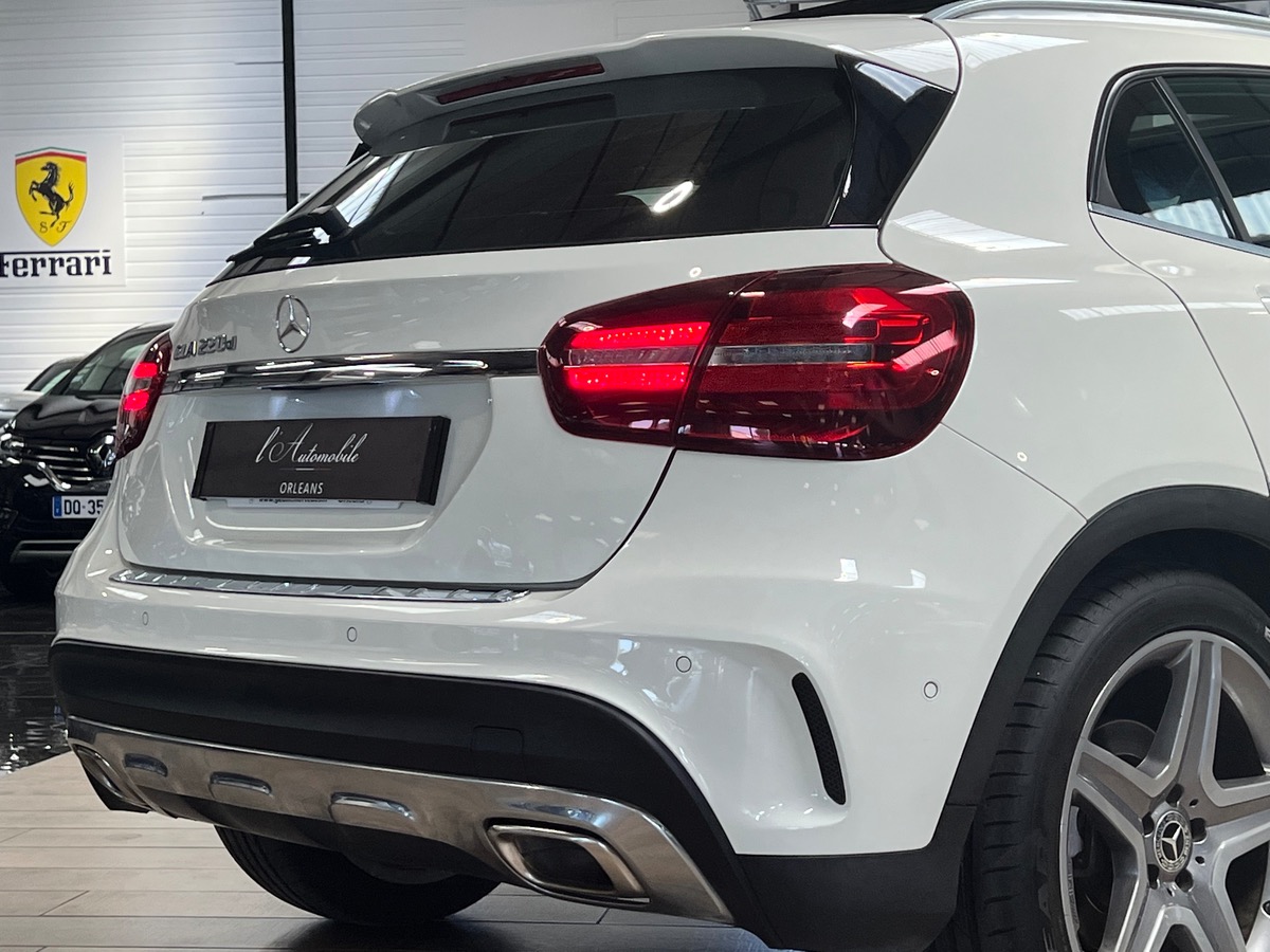 Mercedes-Benz GLA 220 D FASCINATION AMG FULL