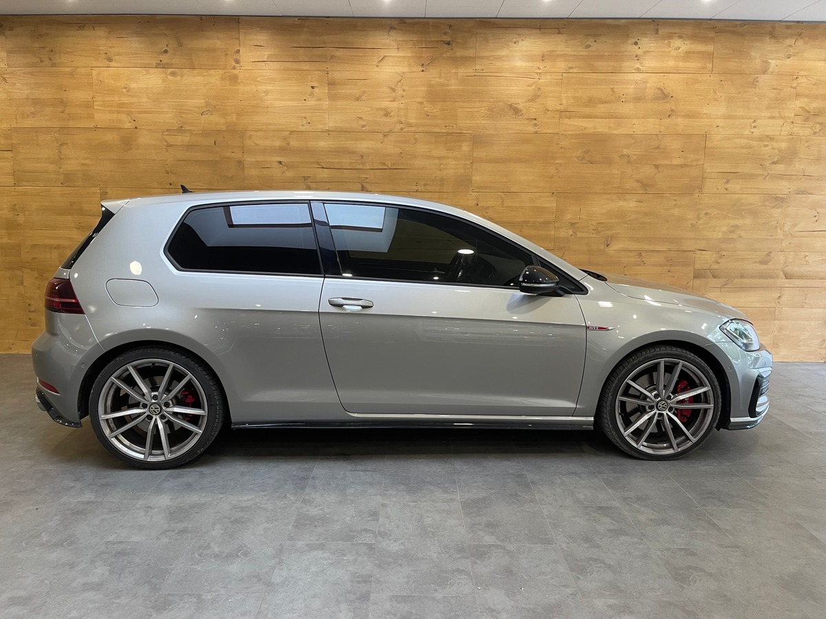 Volkswagen Golf 2.0 TSI 245 GTI DSG BVA