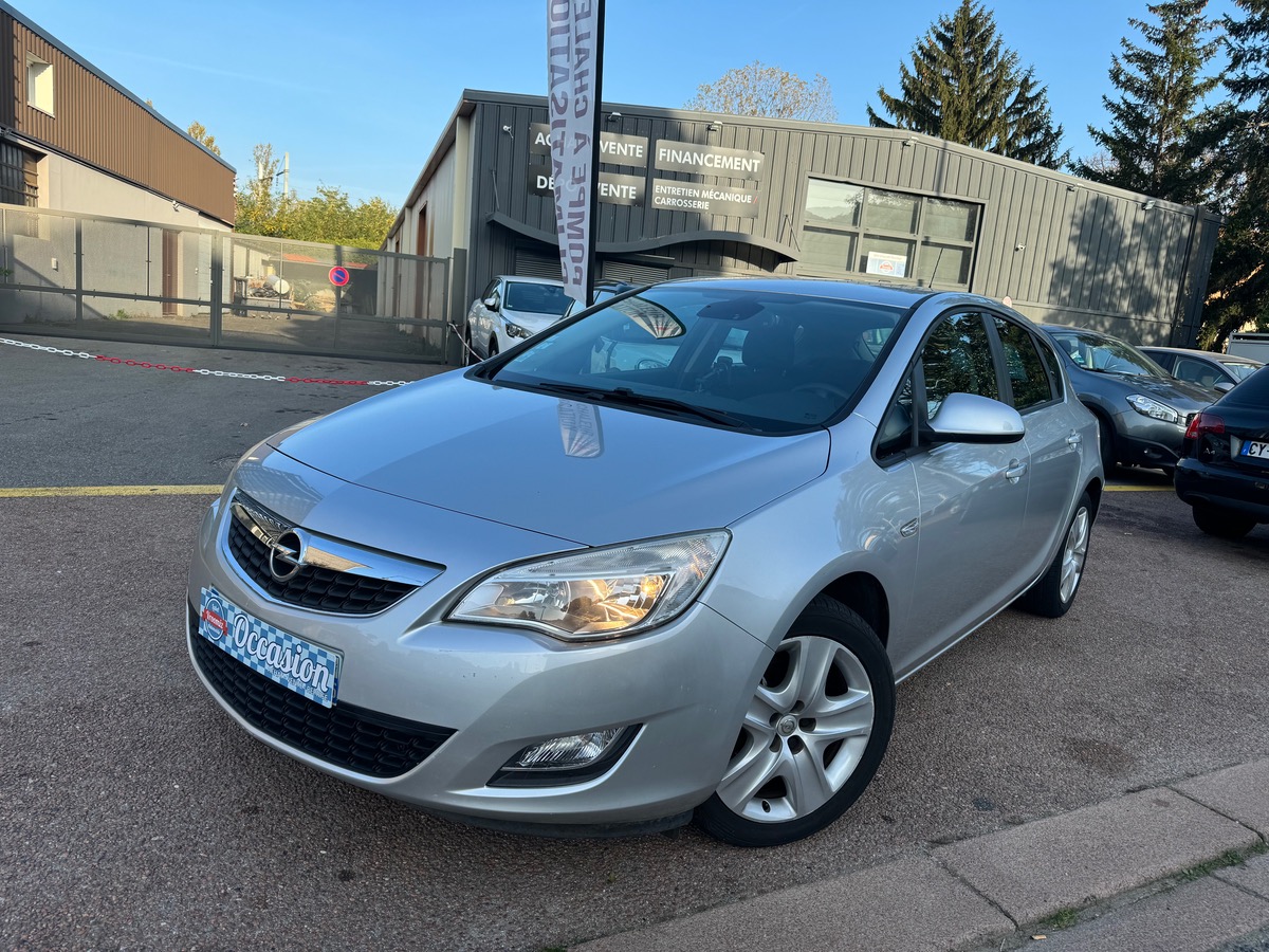 Opel Astra 1.4i 101cv CT ok