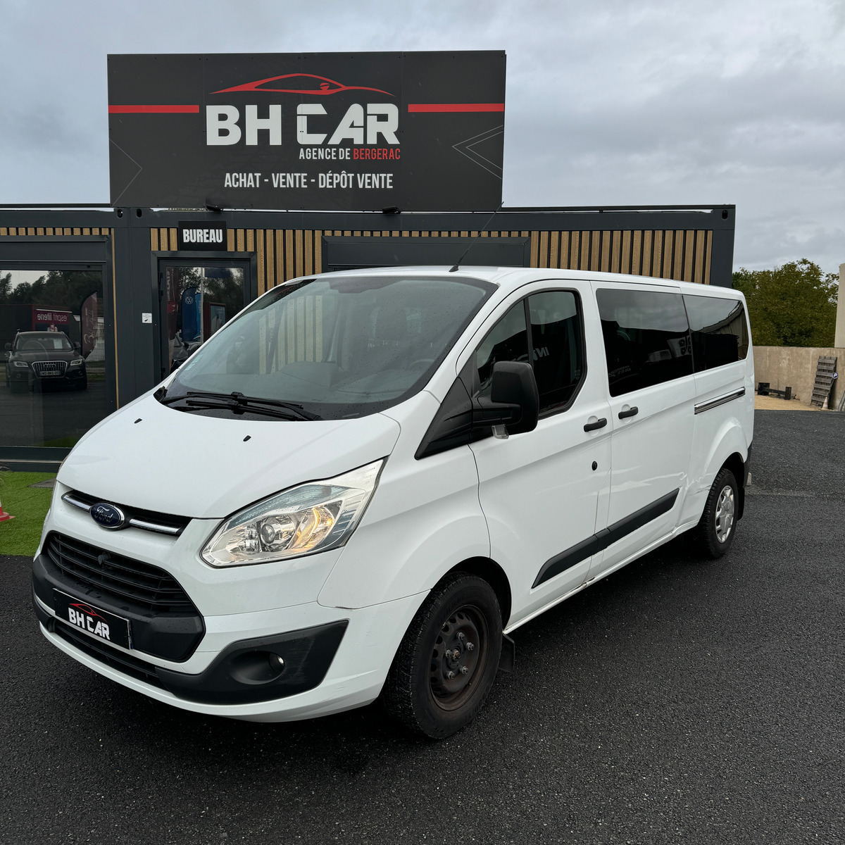 Image: Ford Transit Custom Kombi 310 2.2 TDCI 125ch L2H1 Trend 9 places