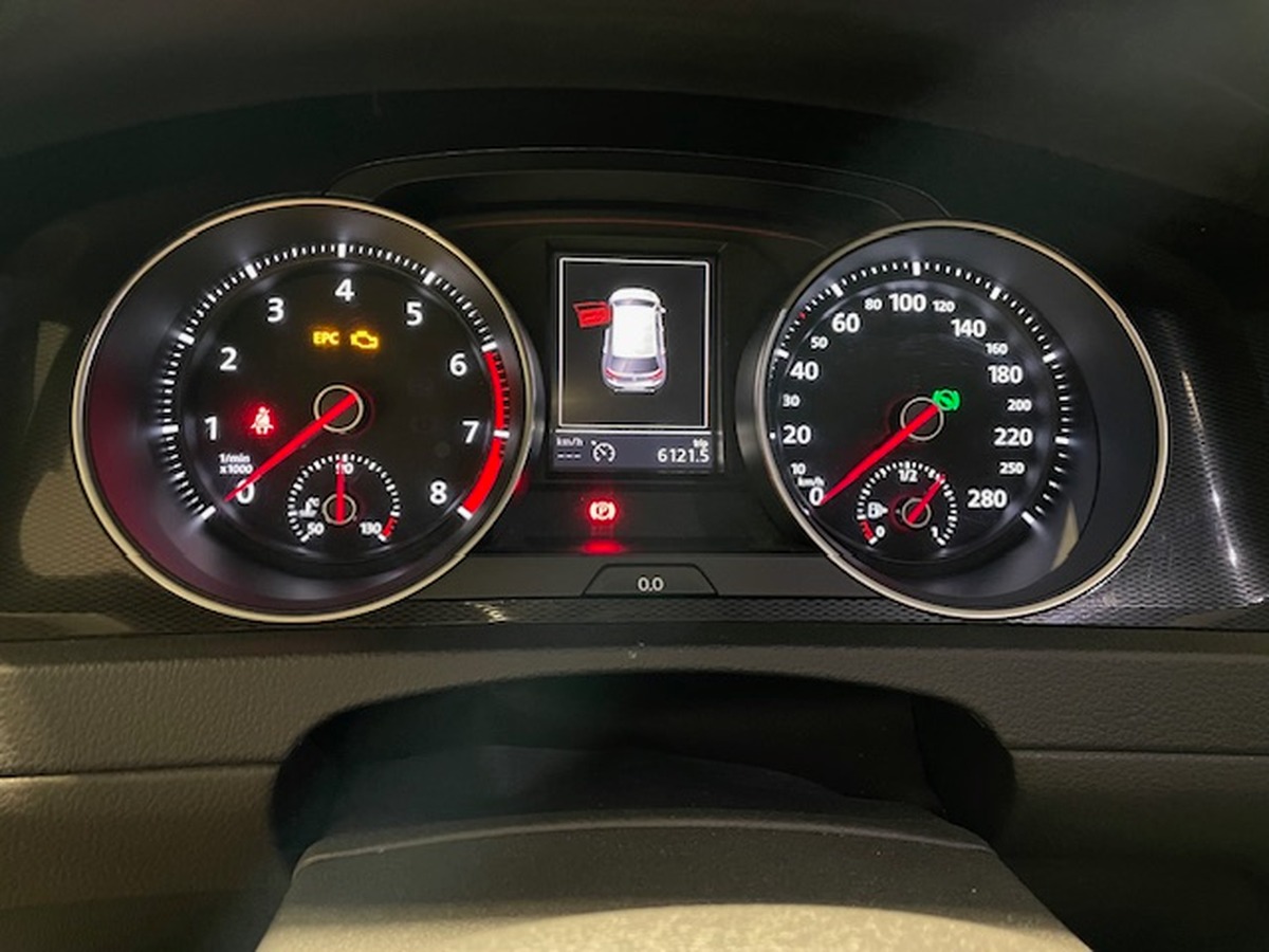 Volkswagen Golf GTI 230CV DSG6