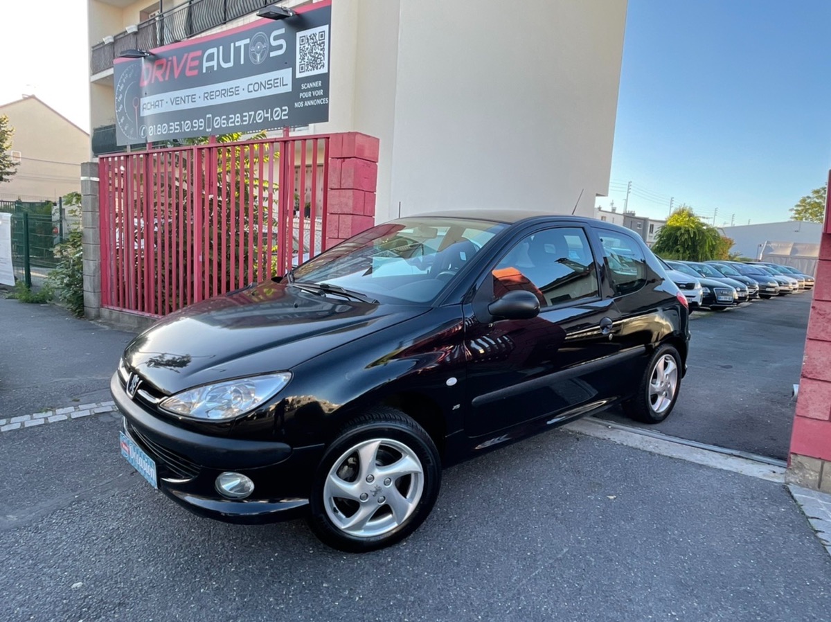 Peugeot 206 xs 1.6 16v 110ch 3portes 104 000km 10/2001