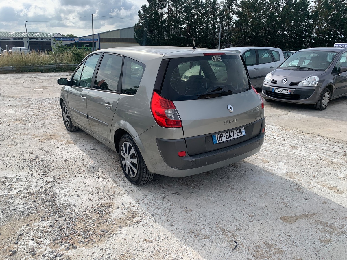 RENAULT Grand Scenic 1.9DCI 130CH 200054km