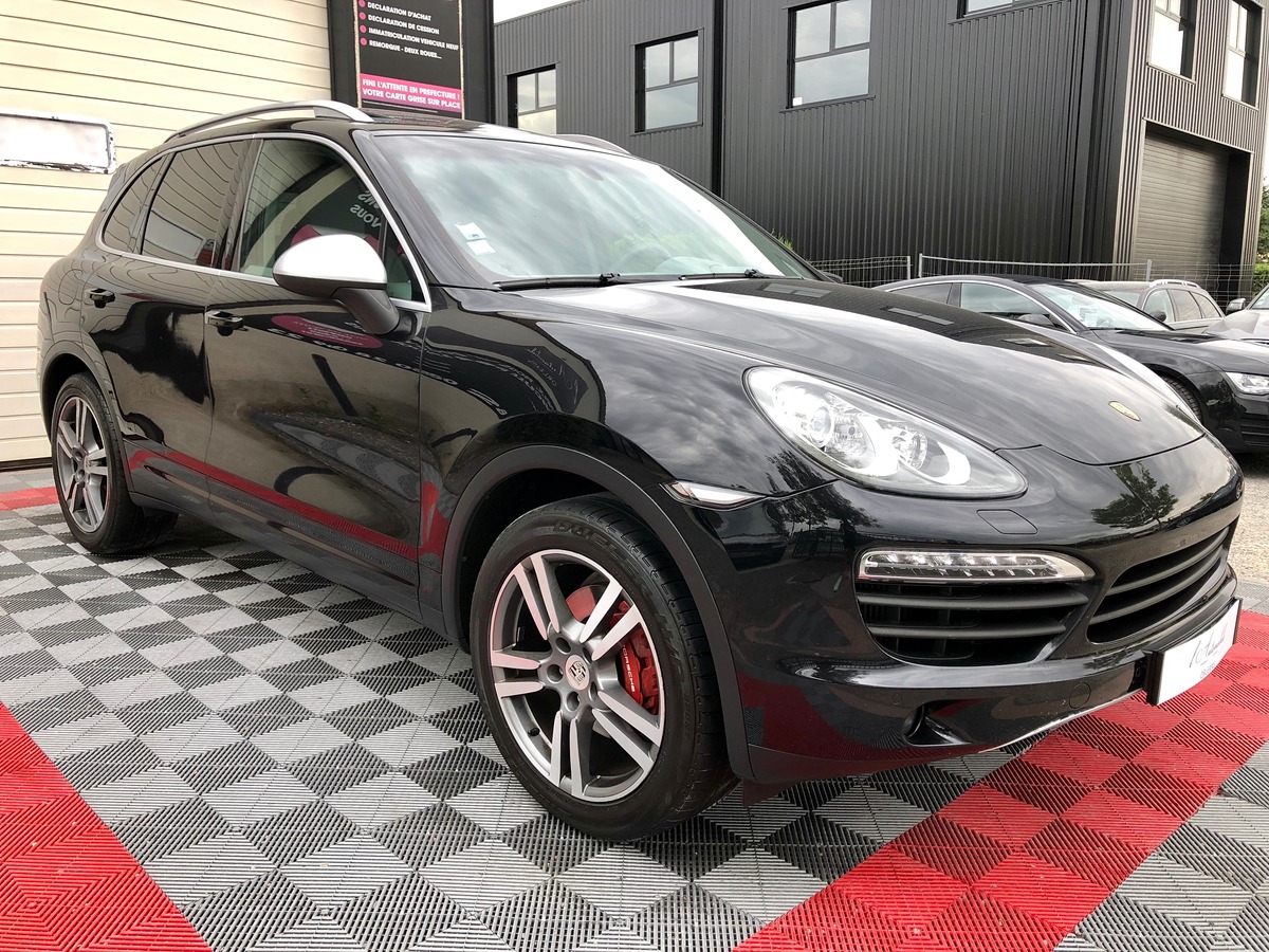 Porsche Cayenne DIESEL 3.0 240 CV NOIR