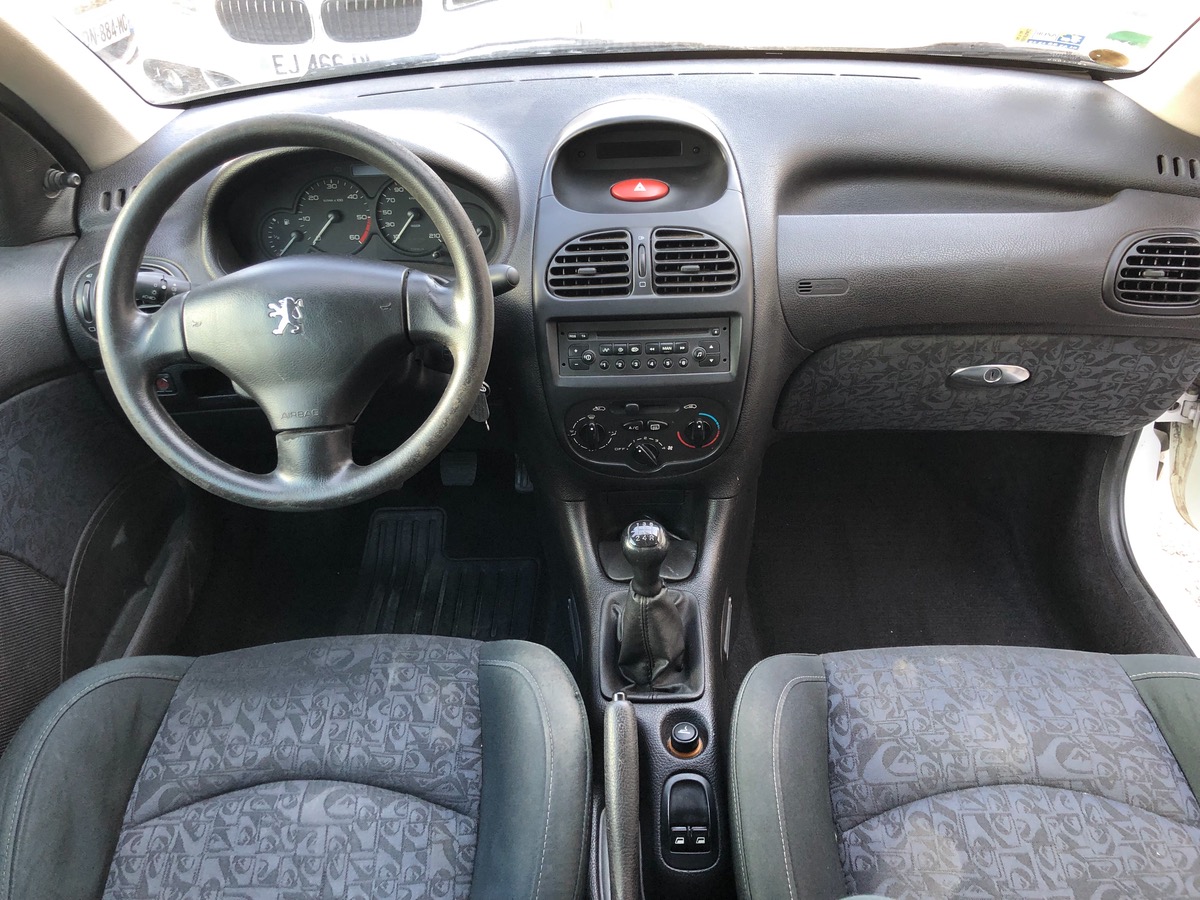 Peugeot 206 1.9 D 70ch clim DA deriv vp b