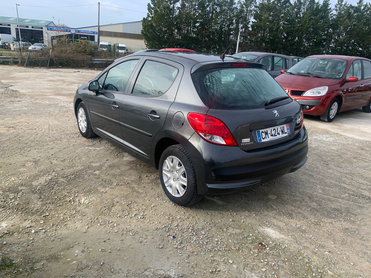 Peugeot 207 1.4 75CH 133891KM