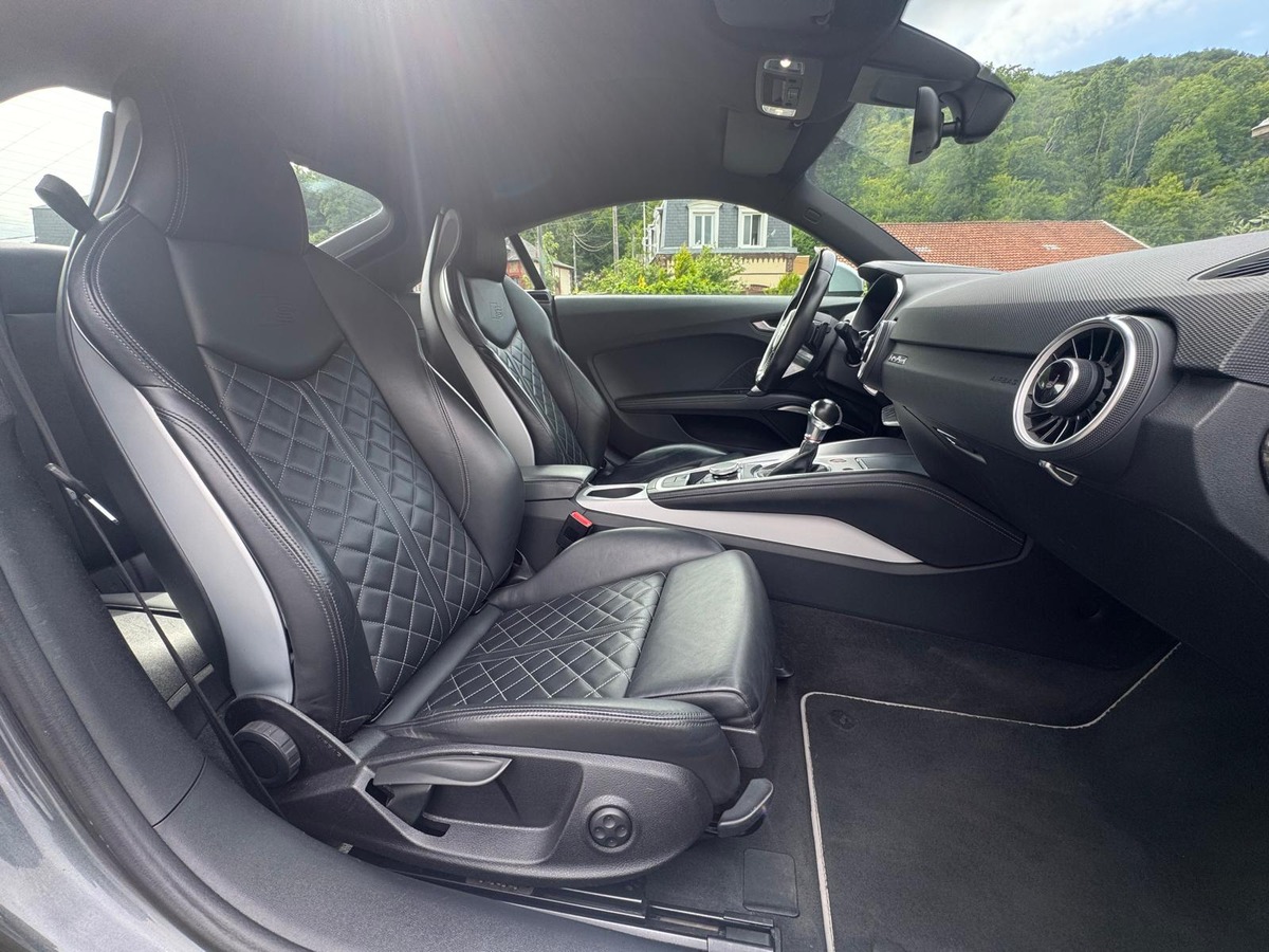 Audi TTS 2.0 TFSi Quattro S-Tronic