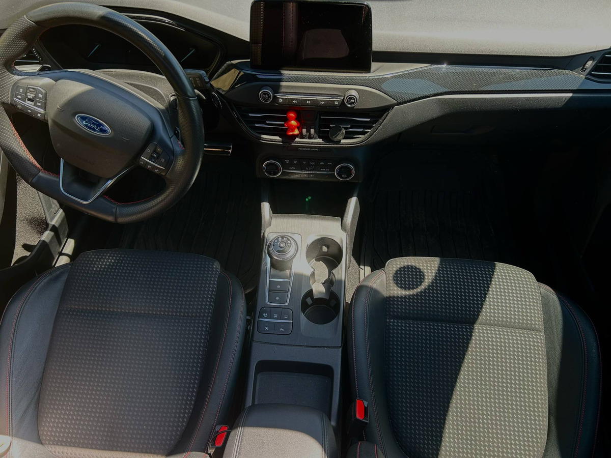 Ford Focus 1.5 ecoboost 150ch ST-LINEBUSINESS