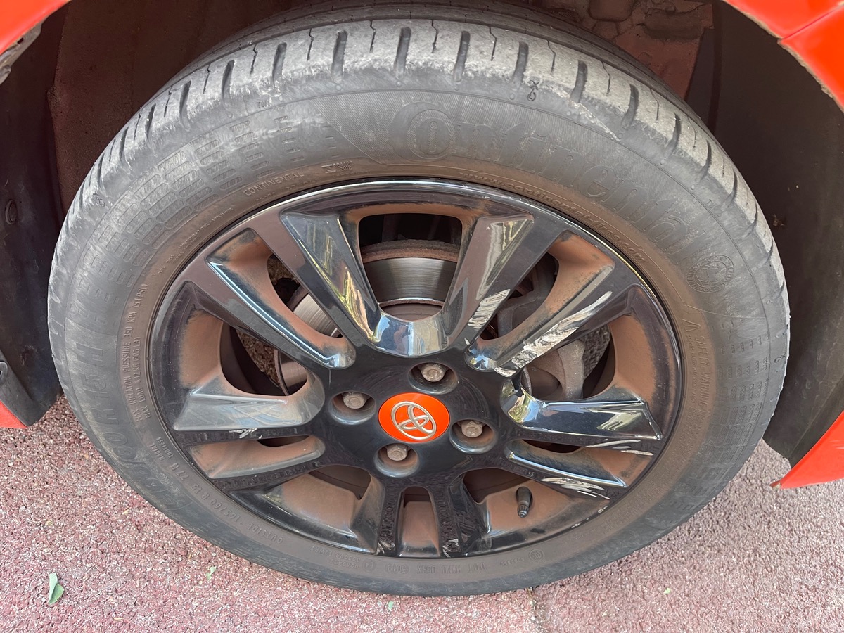 Toyota Aygo 1.0 VVTI 69CV /1er Main / GPS / Caméra / 5 portes