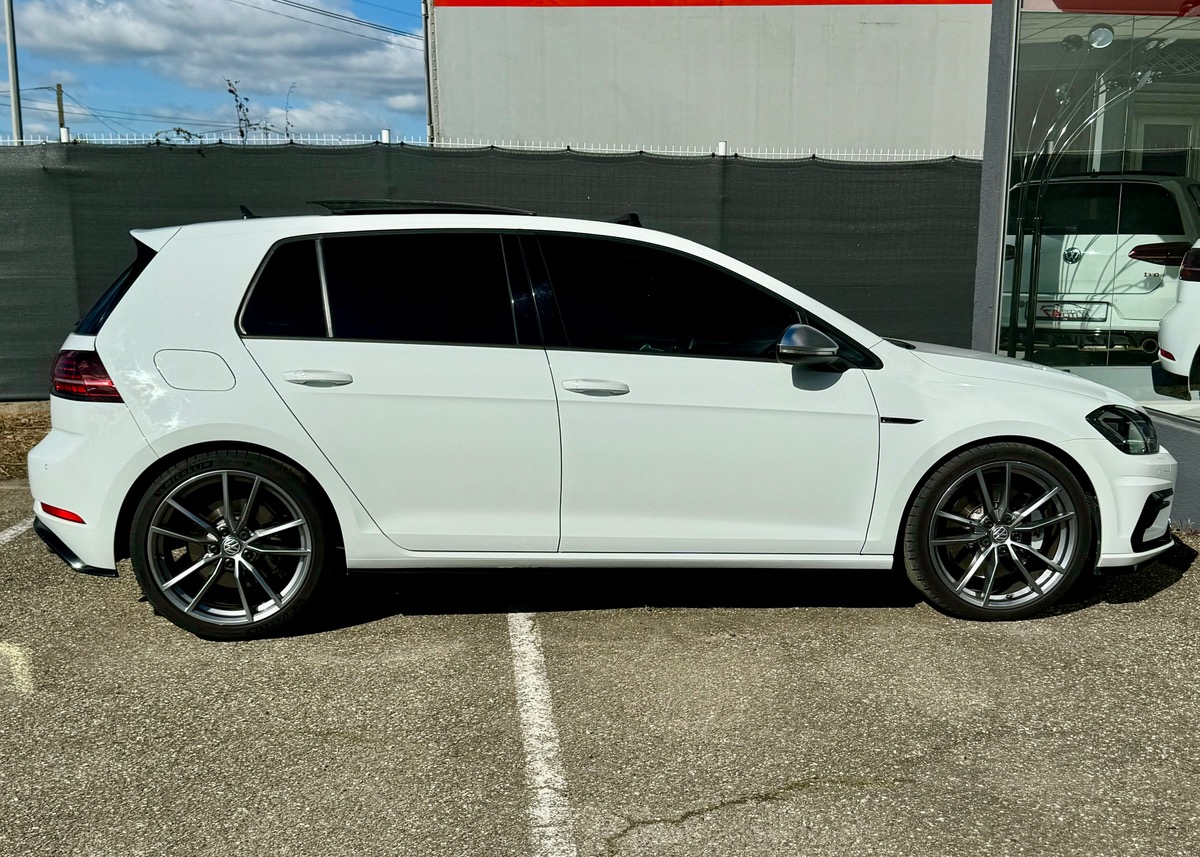 Volkswagen Golf 7 R