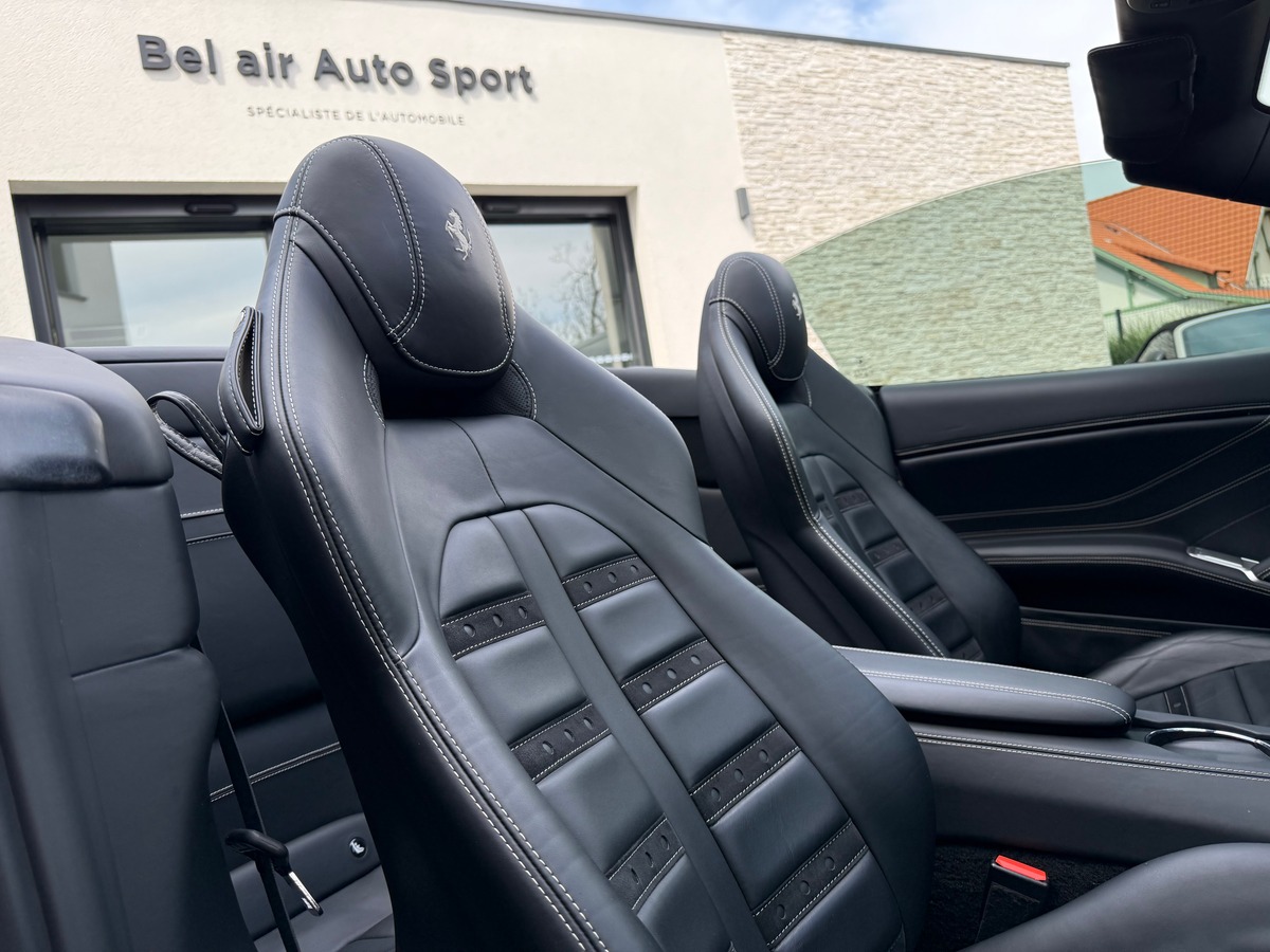 Ferrari California T 3.9L V8 560 CH / FRANCAISE / CARNET / 29954 KMS