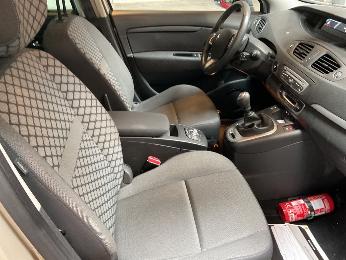 RENAULT Grand Scenic 1.6 dCi 130