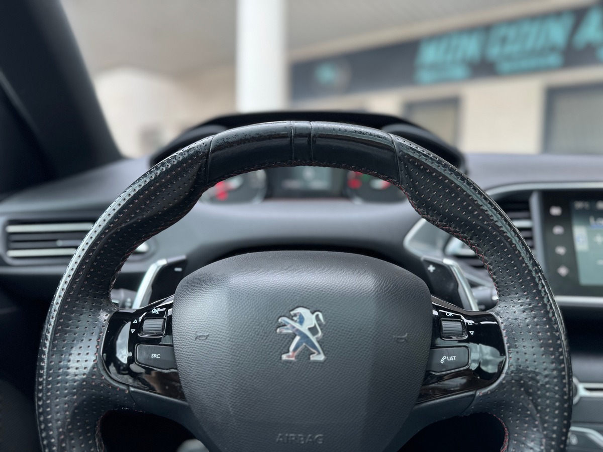 Peugeot 308 GT II (T9) 2.0 BlueHDi 180 cv Boîte auto - Toit Pano