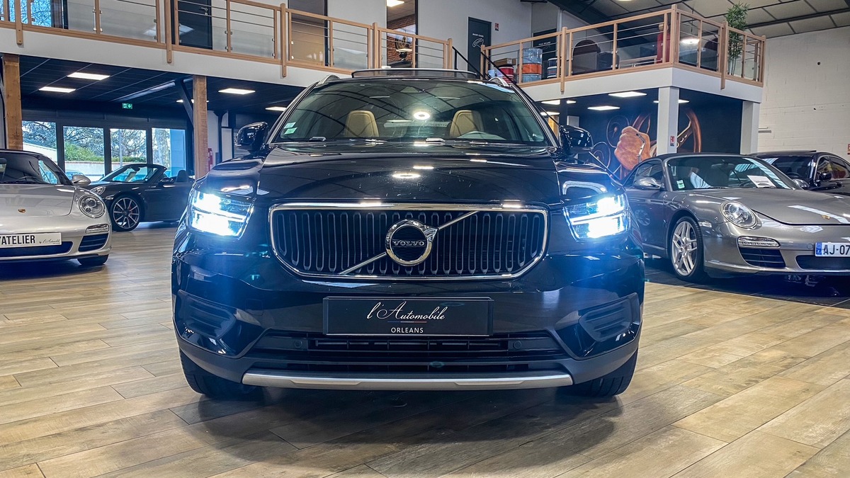 Volvo XC40 D4 AWD 190ch Momentum Geartronic 8